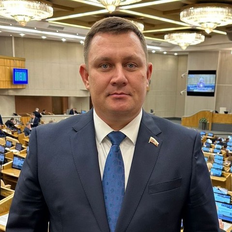 涅斯捷连科•尤里•尤里耶维奇  