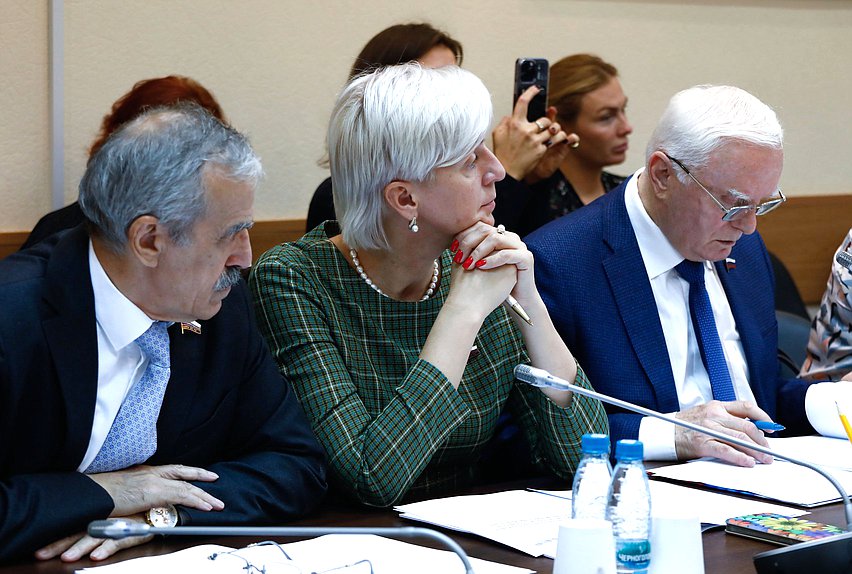 Заседание Комитета по просвещению