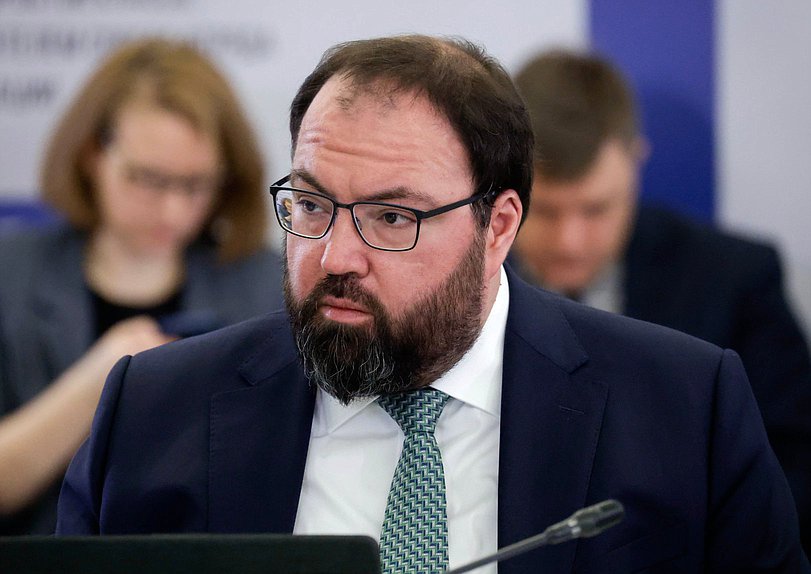 Министр цифрового развития, связи и массовых коммуникаций РФ Максут Шадаев
