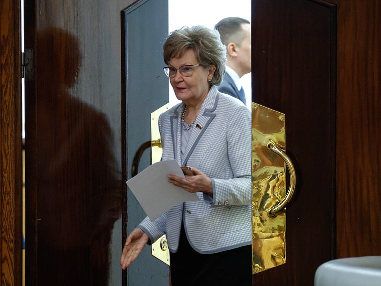 Член Комитета по защите семьи, вопросам отцовства, материнства и детства Татьяна Ларионова