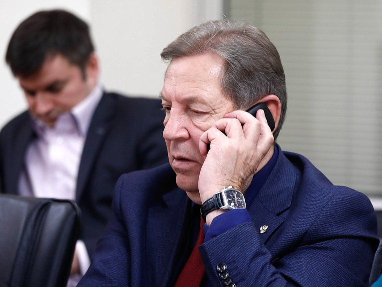 Член Комитета по науке и высшему образованию Михаил Кузьмин