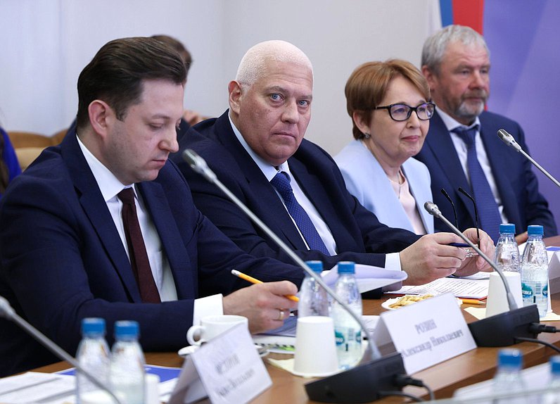 Заседание Комитета по развитию гражданского общества, вопросам общественных и религиозных объединений