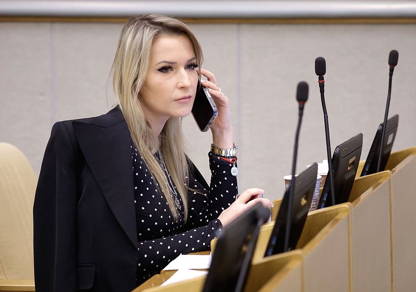 Председатель Комитета по развитию гражданского общества, вопросам общественных и религиозных объединений Яна Лантратова