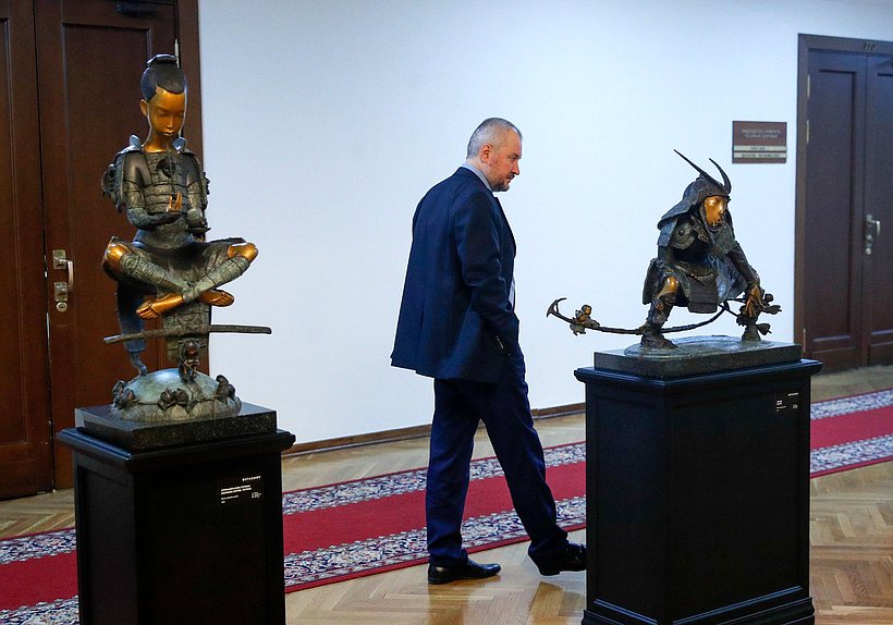 Открытие выставки, посвященной 25-летию творческой деятельности скульптора Андрея Осташова