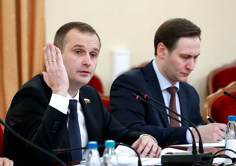 Председатель Комитета по охране здоровья Сергей Леонов