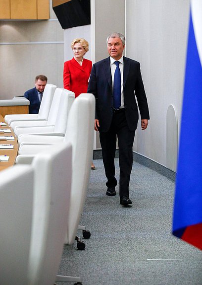 Председатель Государственной Думы Вячеслав Володин и заместитель Председателя Государственной Думы Ирина Яровая