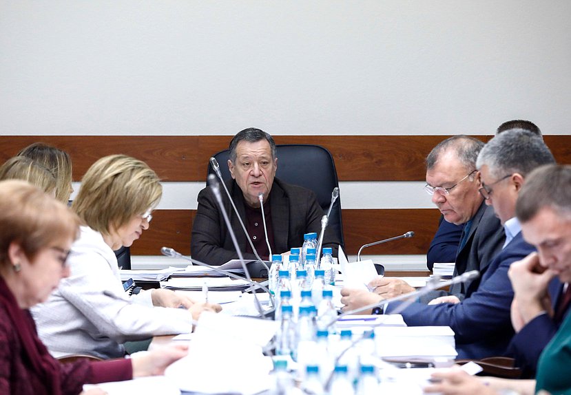 Председатель Комитета по бюджету и налогам Андрей Макаров