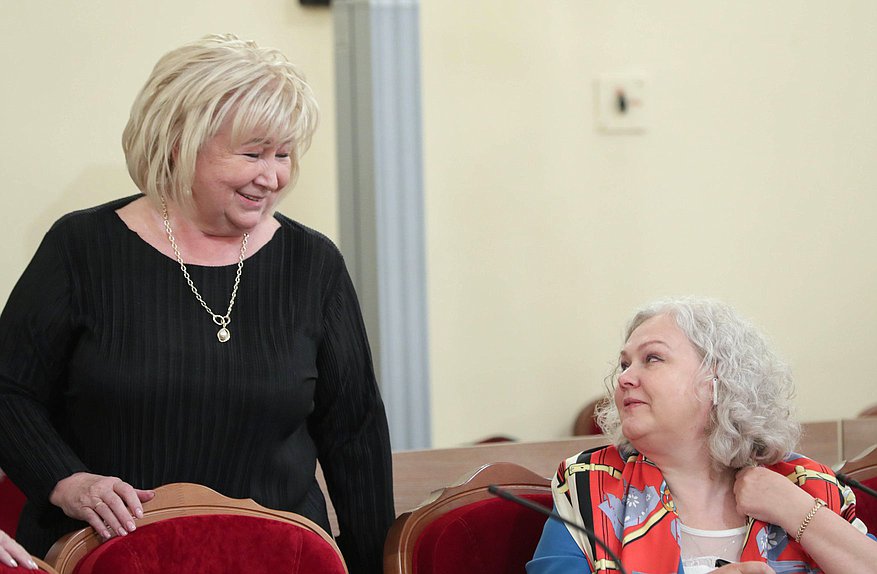 Заместитель Председателя Комитета по вопросам семьи, женщин и детей Елена Вторыгина