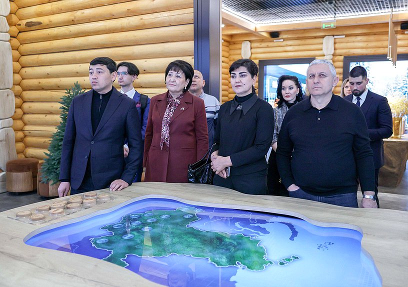 Международная конференция «Роль взаимодействия фракций политических партий и блоков в межпарламентском сотрудничестве стран СНГ». Посещение Национального центра "Россия"