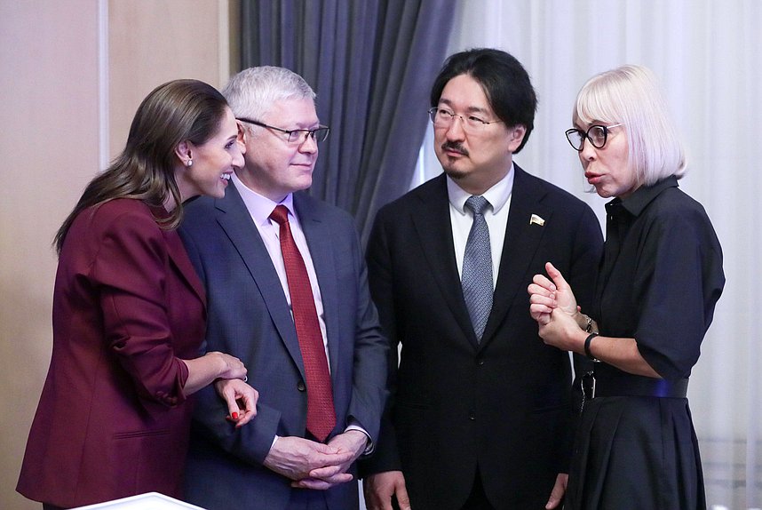 Member of the Committee on International Affairs Roza Chemeris, Chairman of the Committee on Security and Corruption Control Vasily Piskarev, Chairman of the Committee on Health Protection Badma Bashankaev and First Deputy Chairwoman of the Committee on Economic Policy Nadezhda Shkolkina