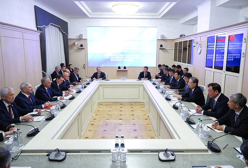 Meeting of Chairman of the State Duma Vyacheslav Volodin and Chairman of the Standing Committee of the National People's Congress of China Zhao Leji