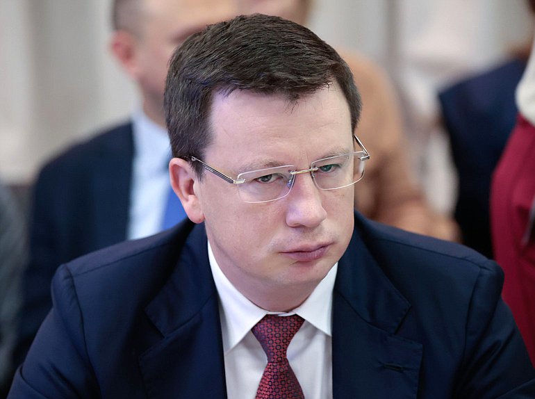 Член Комитета по цифровому развитию и искусственному интеллекту Антон Немкин