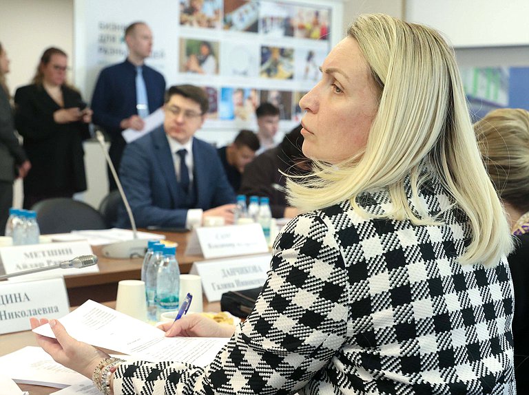 Заместитель Председателя Комитета по региональной политике и местному самоуправлению Оксана Фадина