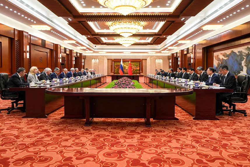 Reunión del Jefe de la Duma Estatal, Vyacheslav Volodin, con el Presidente del Comité Permanente de la Asamblea Popular Nacional, Zhao Leji