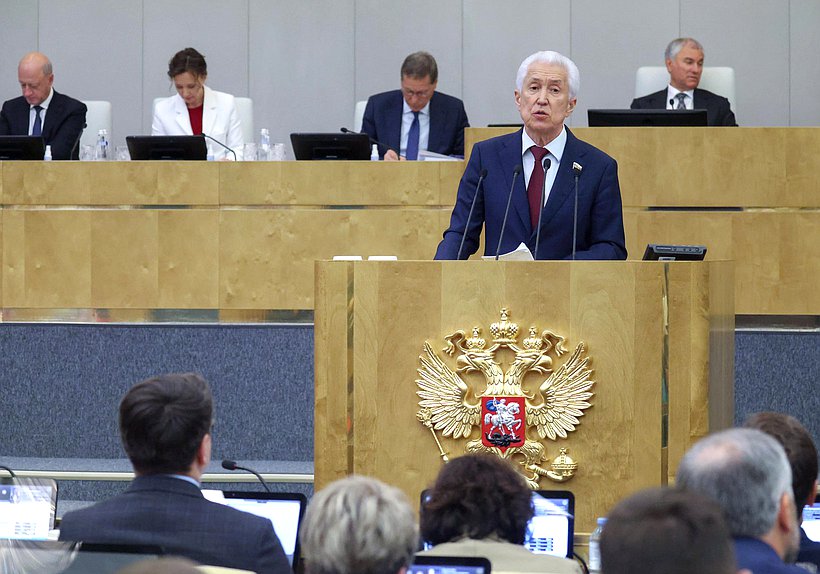 Руководитель фракции "Единая Россия" Владимир Васильев