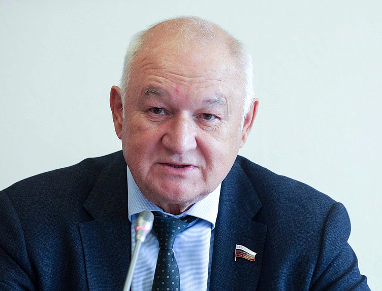 Первый заместитель Председателя Комитета по делам национальностей Ильдар Гильмутдинов