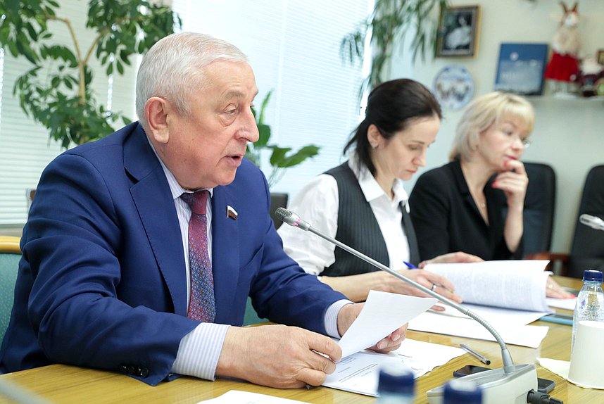 Председатель Комитета по развитию Дальнего Востока и Арктики Николай Харитонов