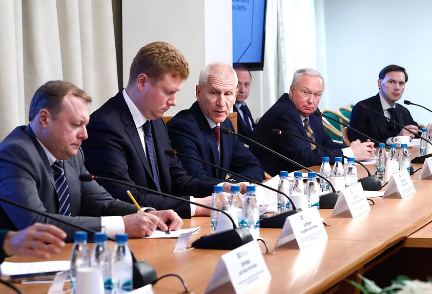 Председатель Комитета по физической культуре и спорту Олег Матыцин