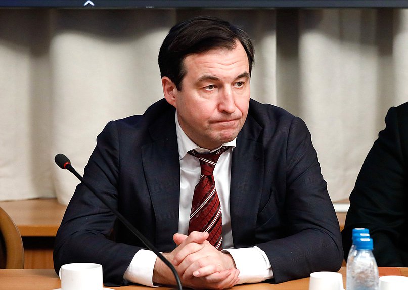 Первый заместитель Председателя Комитета по контролю Дмитрий Гусев