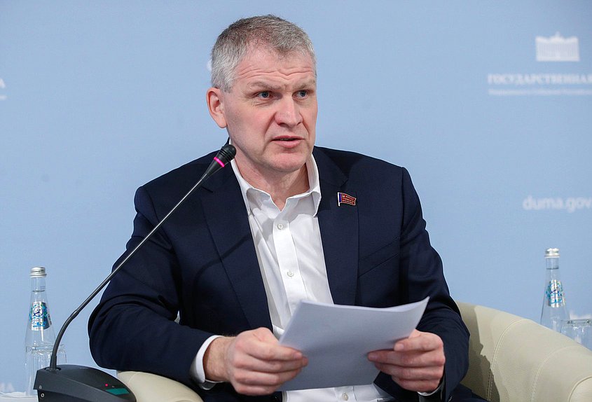 Заместитель Председателя Комитета по охране здоровья Алексей Куринный