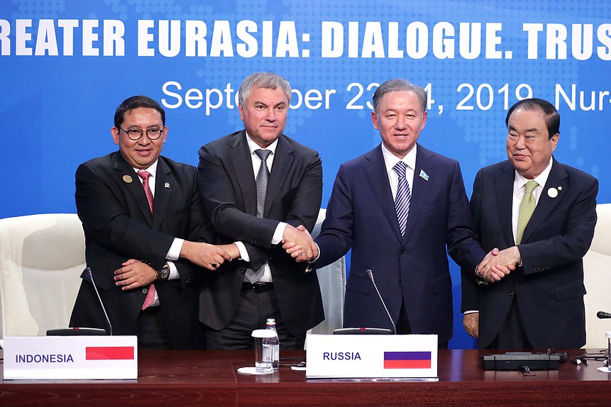 Chairman of the Regional Representative Council of the People's Consultative Assembly of Indonesia Oesman Sapta, Chairman of the State Duma Viacheslav Volodin, Chairman of the Mazhilis of the Parliament of the Republic of Kazakhstan Nurlan Nigmatulin and Chairman of the National Assembly of the Republic of Korea Moon Hee-sang