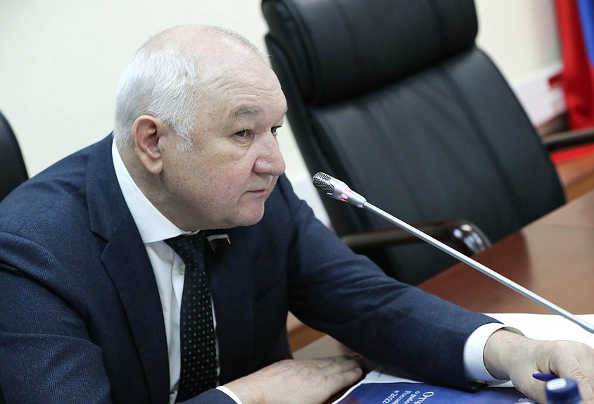 Первый заместитель Председателя Комитета по делам национальностей Ильдар Гильмутдинов