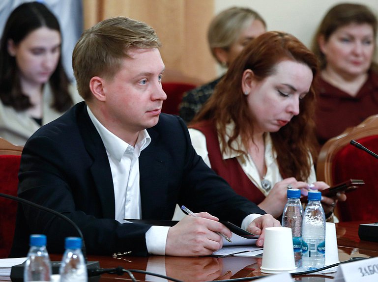 Круглый стол на тему «Развитие туризма и социокультурное сотрудничество со странами Африки»