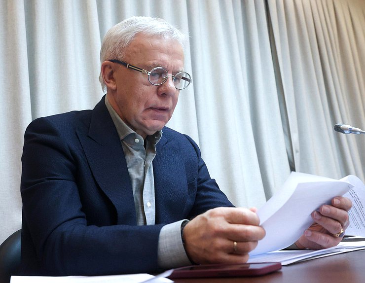 Первый заместитель Председателя Комитета по экологии, природным ресурсам и охране окружающей среды Вячеслав Фетисов