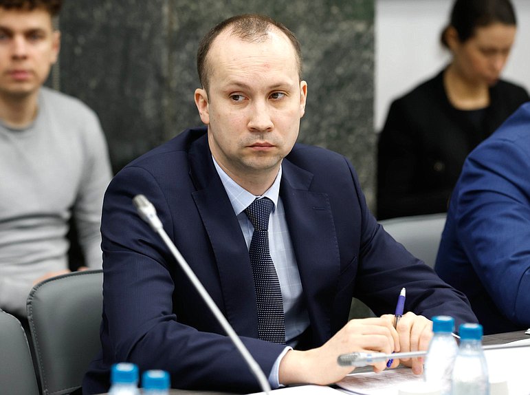 Рабочее совещание Комитета по туризму и развитию туристической инфраструктуры на тему "Гостевые дома: анализ текущей ситуации и совершенствование правового регулирования"