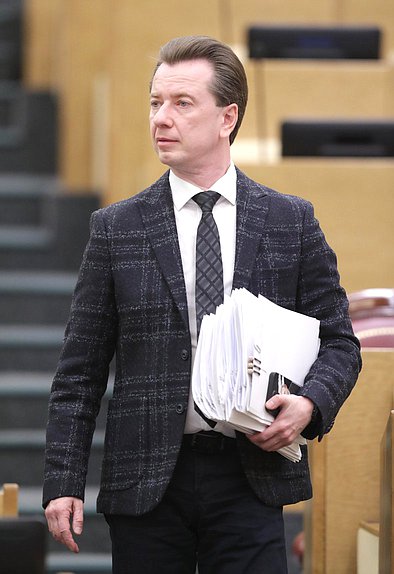 Первый заместитель Председателя Комитета по экологии, природным ресурсам и охране окружающей среды Владимир Бурматов