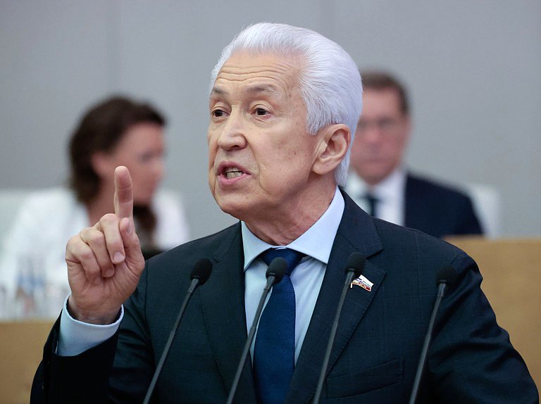 Руководитель фракции "Единая Россия" Владимир Васильев