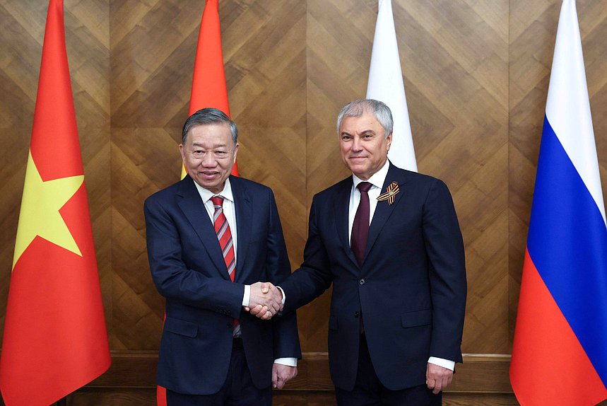 Chairman of the State Duma Vyacheslav Volodin and General Secretary of the Communist Party of Vietnam Central Committee Tô Lâm
