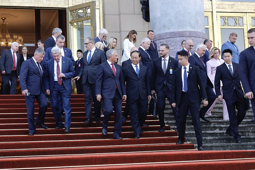 Chairman of the State Duma Vyacheslav Volodin and President of the People's Republic of China Xi Jinping