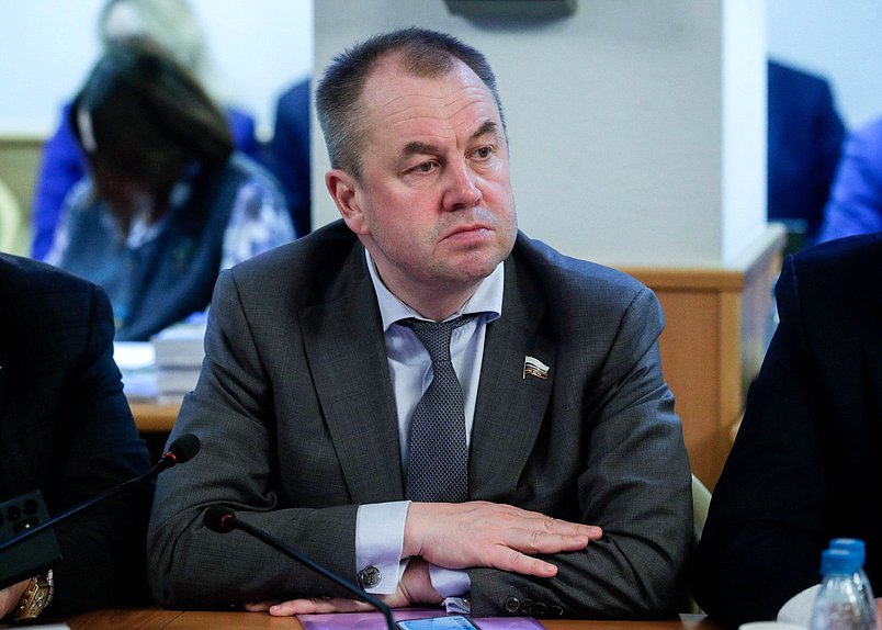 Заместитель Председателя Комитета по экономической политике Станислав Наумов