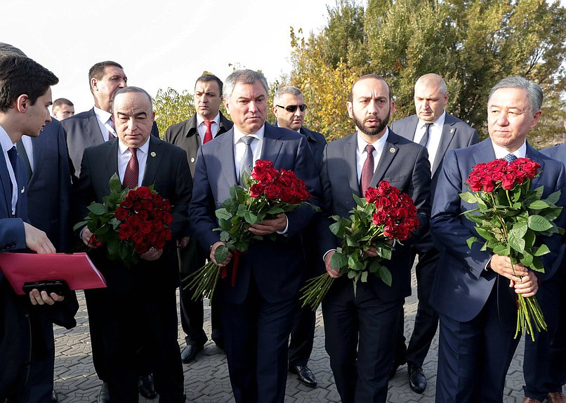 Chairman of the Majlisi namoyandagon of Majlisi Oli Shukurjon Zuhurov, Chairman of the State Duma Viacheslav Volodin, President of the National Assembly of the Republic of Armenia Ararat Mirzoyan and Chairman of the Mazhilis of the Parliament of the Republic of Kazakhstan Nurlan Nigmatulin