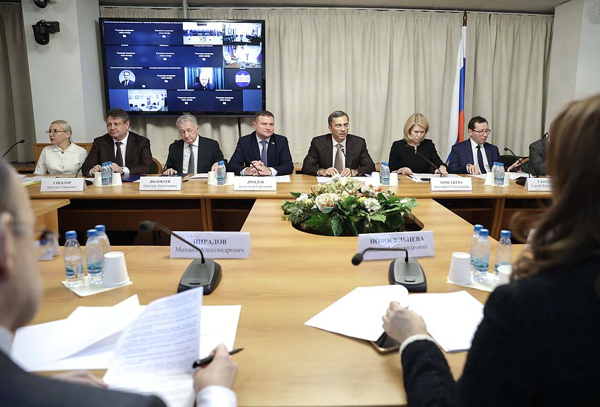 Расширенное заседание Экспертного совета по развитию биотехнологий, фармацевтической и медицинской промышленности Комитета по промышленности и торговле