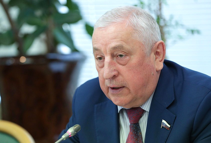 Председатель Комитета по развитию Дальнего Востока и Арктики Николай Харитонов
