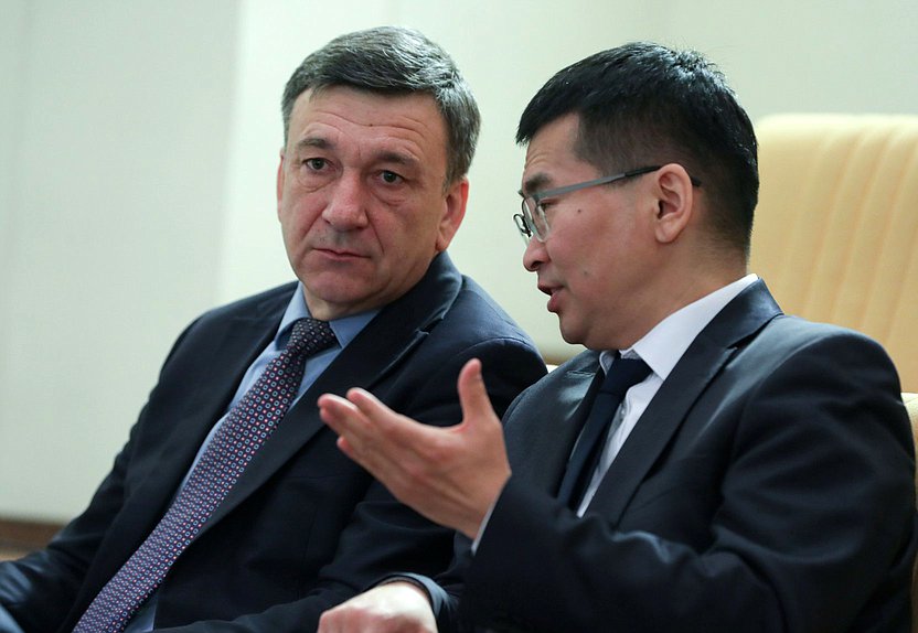 Член Комитета по экологии, природным ресурсам и охране окружающей среды Николай Будуев