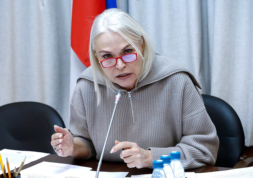 Председатель Комитета по просвещению Ирина Белых