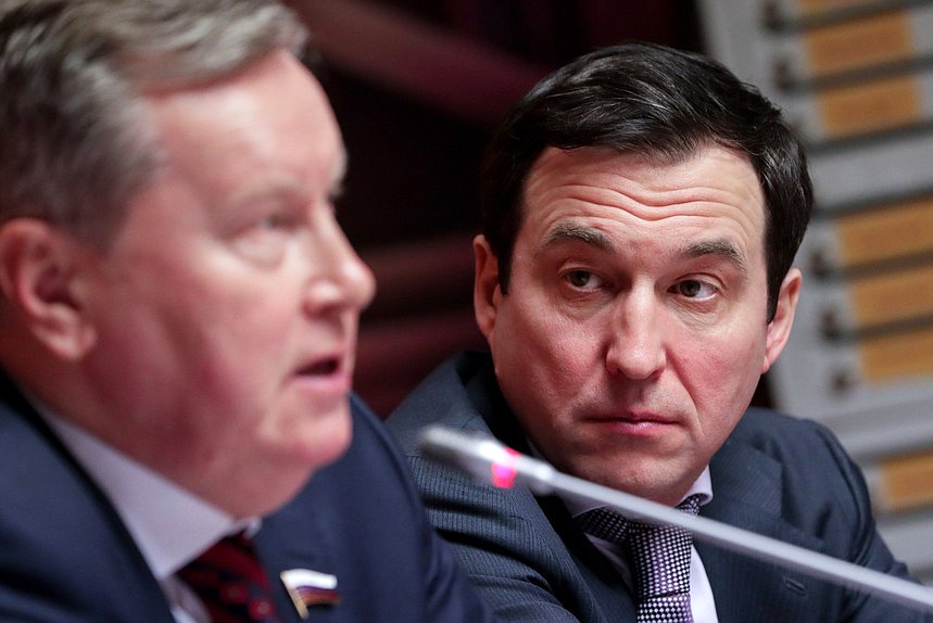 Первый заместитель Председателя Комитета по контролю Дмитрий Гусев