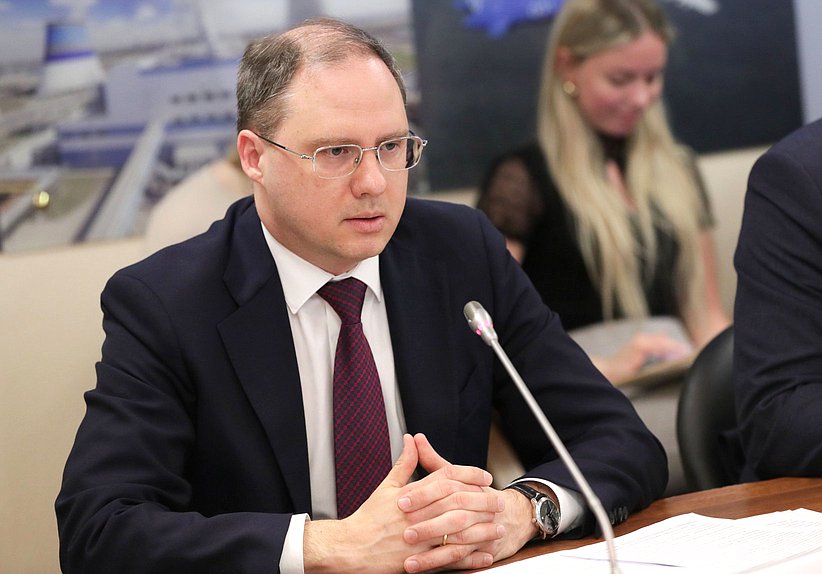 Заседание Комитета по промышленности и торговле