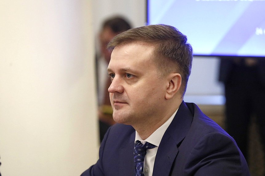 Председатель Комитета по региональной политике и местному самоуправлению Алексей Диденко. Сессия "Пространственное развитие в контексте социально-экономических вызовов"