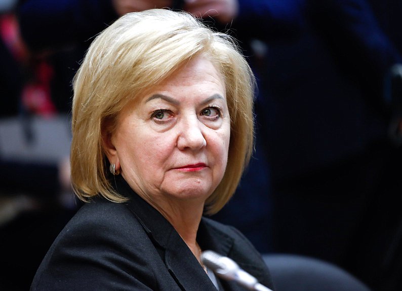 Член Комитета по бюджету и налогам Валентина Артамонова