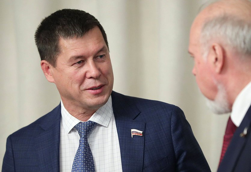 Член Комитета по экологии, природным ресурсам и охране окружающей среды Зариф Байгускаров