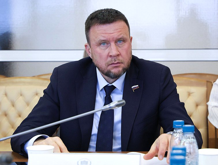 Член Комитета по малому и среднему предпринимательству Руслан Юсупов