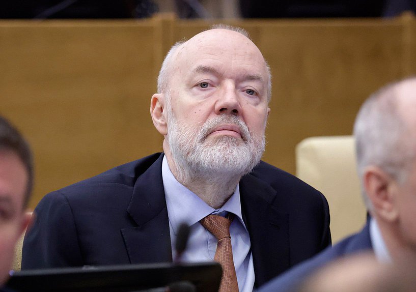 Председатель Комитета по государственному строительству и законодательству Павел Крашенинников