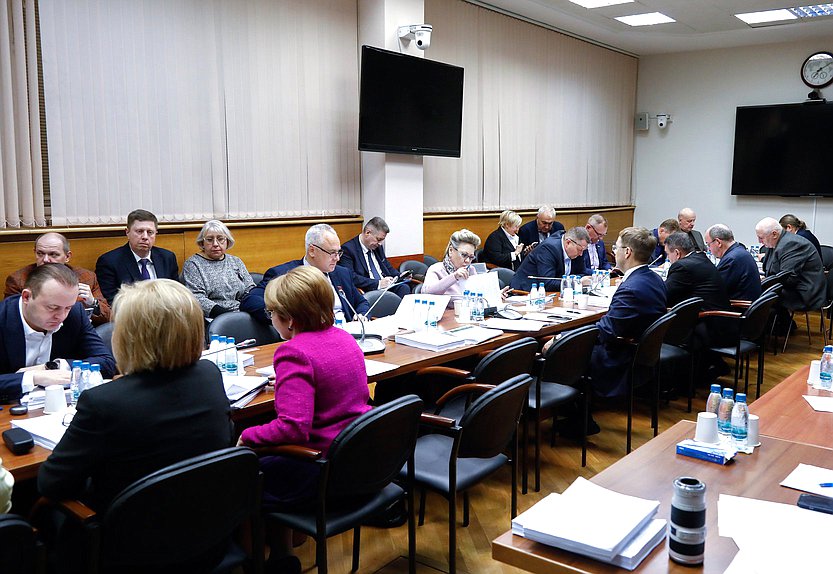 Заседание Комитета по бюджету и налогам