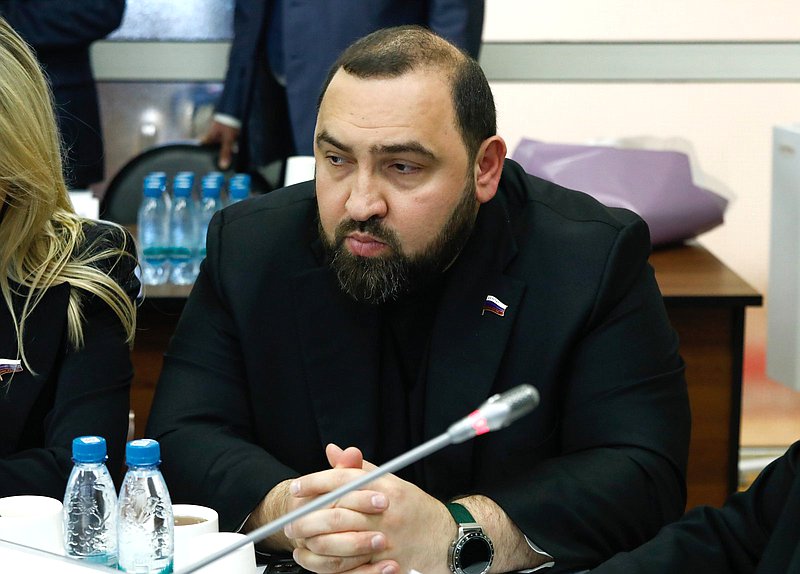 Член Комитета по охране здоровья Бийсултан Хамзаев