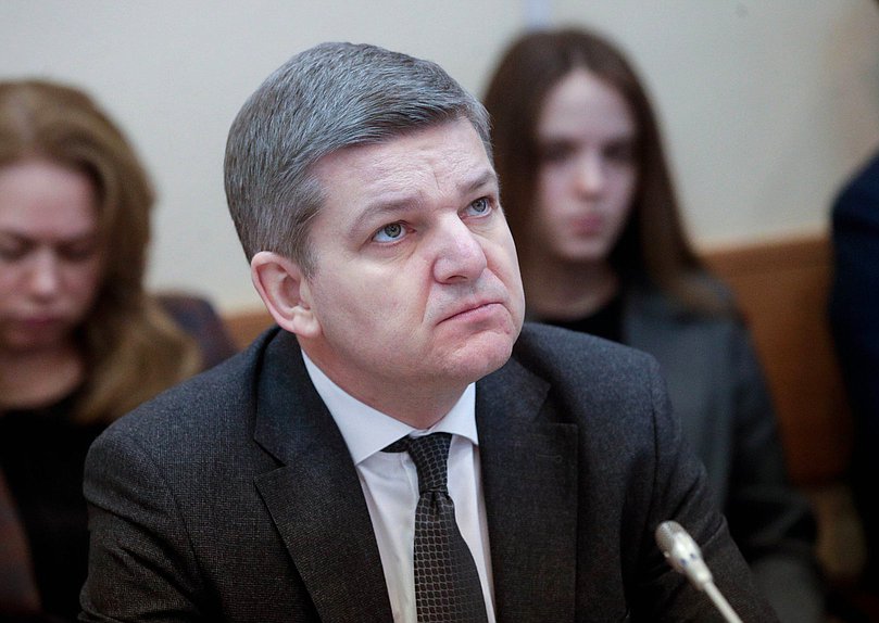 Заседание межфракционной рабочей группы по законодательной реализации государственной политики в сфере сохранения и укрепления традиционных российских духовно-нравственных ценностей