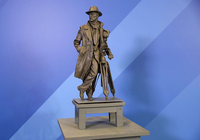 макет памятник Говорухин